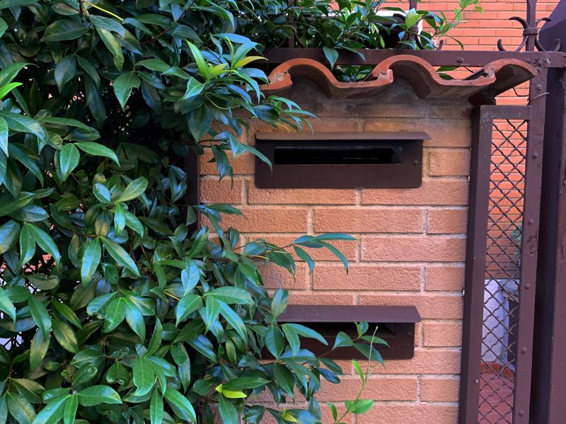 Brick Mailbox Painting